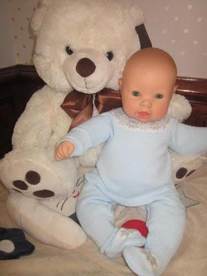 BUSCANDO ROPITA PARA UN BEBÉ! BUSCANDO ROPITA PARA UN BEBÉ!