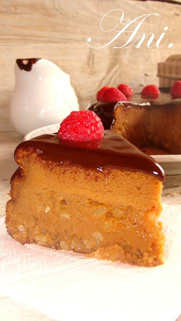 TARTA DE DULCE DE LECHE CON ICING DE CHOCOLATE. TARTA DE DULCE DE LECHE CON ICING DE CHOCOLATE.