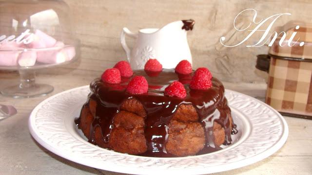 TARTA DE DULCE DE LECHE CON ICING DE CHOCOLATE. TARTA DE DULCE DE LECHE CON ICING DE CHOCOLATE.