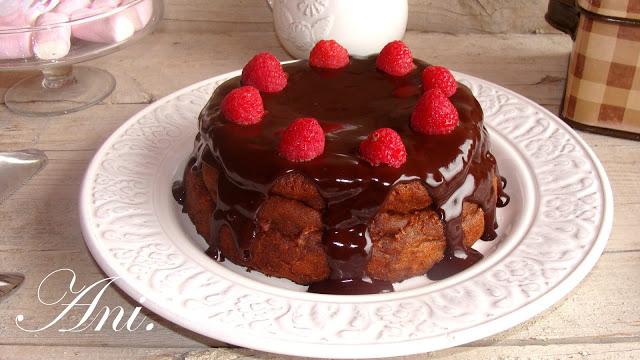 TARTA DE DULCE DE LECHE CON ICING DE CHOCOLATE. TARTA DE DULCE DE LECHE CON ICING DE CHOCOLATE.