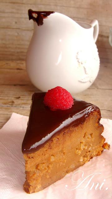 TARTA DE DULCE DE LECHE CON ICING DE CHOCOLATE. TARTA DE DULCE DE LECHE CON ICING DE CHOCOLATE.