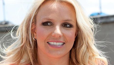 Britney Spears está en negociaciones para escribir su primera novela