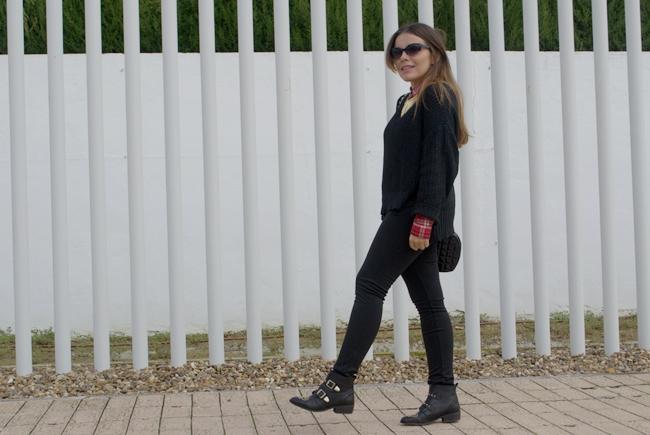 Overlaborate ankle boots Overlaborate ankle boots