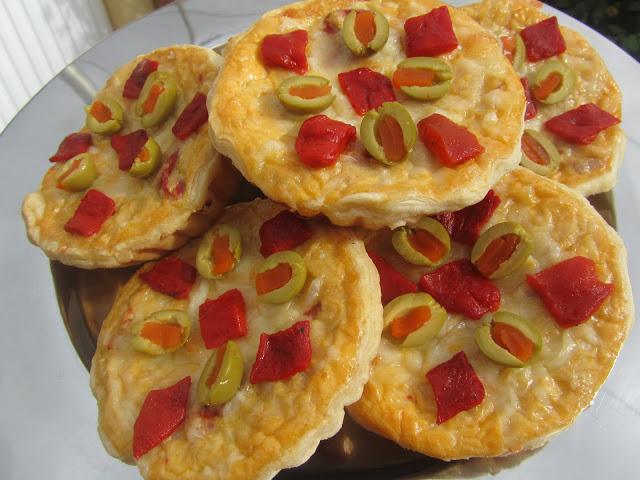 Tartaletas de atún y pimientos Tartaletas de atún y pimientos