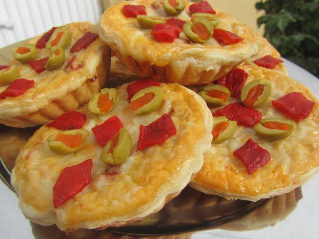 Tartaletas de atún y pimientos Tartaletas de atún y pimientos