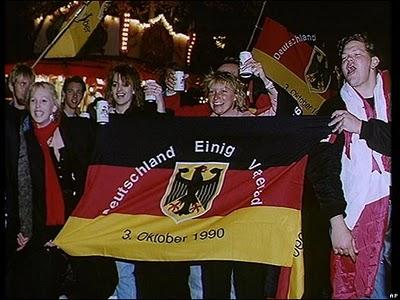El MURO de BERLIN, derribado el 9 de noviembre de 1989