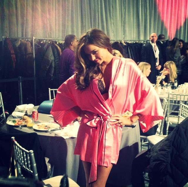 Victoria Secret Fashion Show '12 / BACKSTAGE