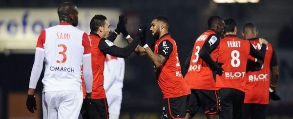 Alegría entre los jugadores del Rennes en Nancy