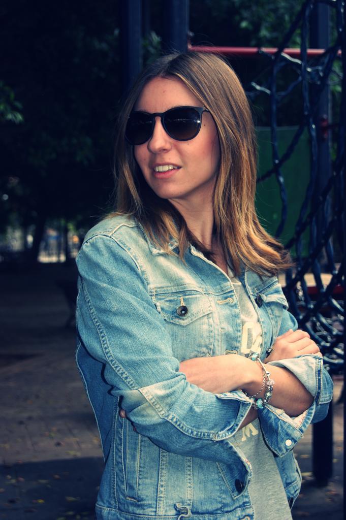 Schoolgirl Schoolgirl