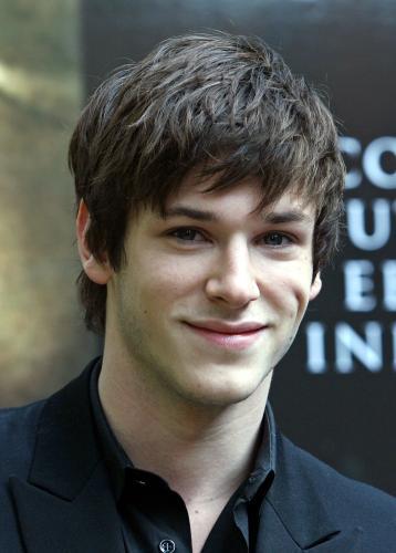 Ulliel Gaspard Ulliel será Yves Saint Laurent