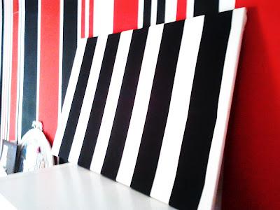 Cuadros con retales y corcho Cuadros con retales y corcho