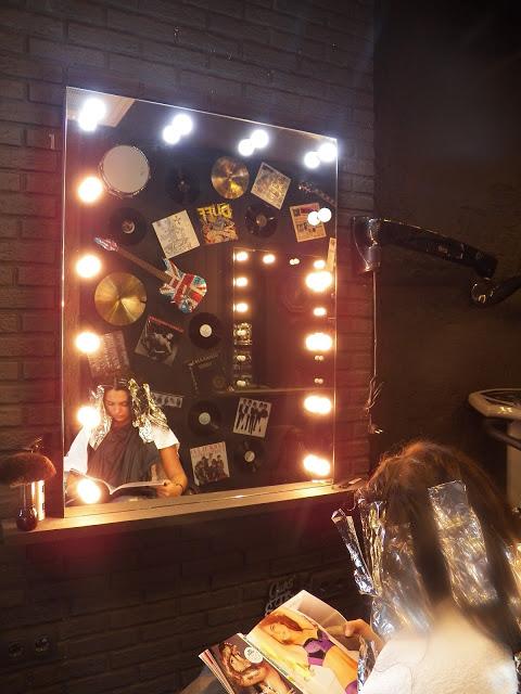 GUNS AND PIN UP GUNS AND PIN UP