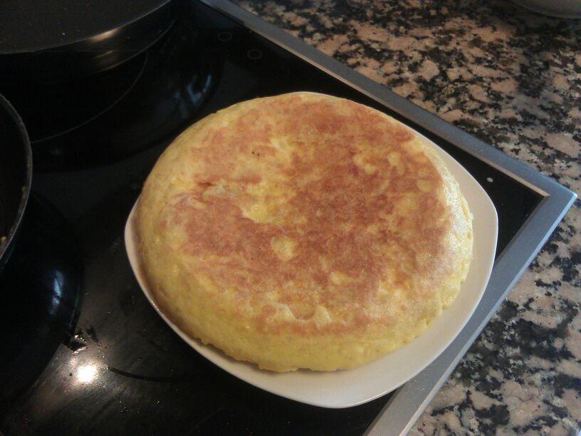 Primera receta de tortilla de patatas. La tortilla juliana Primera receta de tortilla de patatas. La tortilla juliana
