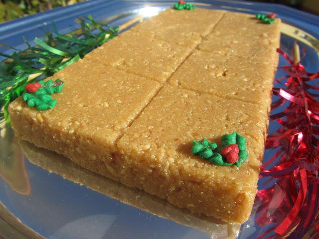 Turrón de Jijona Turrón de Jijona