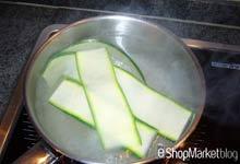 Menú de recetas: escaldamos las láminas de calabacín Menú de recetas: escaldamos las láminas de calabacín