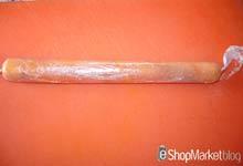 Menú de recetas: enrollamos el salmón y apretamos bien con ayuda del film Menú de recetas: enrollamos el salmón y apretamos bien con ayuda del film