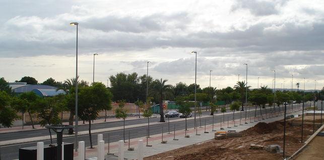(Intentando) torpedear el 14N Farolas encendidas a las 14.45 en San Vicente del Raspeig (Alicante), justo delante de la Universidad de Alicante (Miguel Ángel Pérez)
