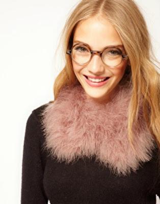 Esos complementos curiosos... Esos complementos curiosos...