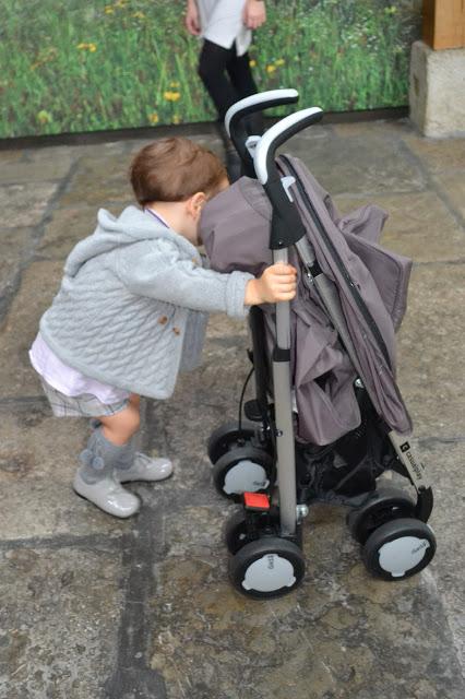 BUSCANDO CARRITO DE SEGUNDA EDAD, SIN DUDA DADÁ BUSCANDO CARRITO DE SEGUNDA EDAD, SIN DUDA DADÁ