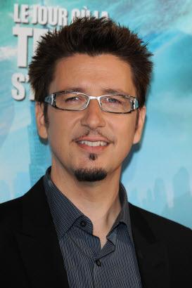 Scott Derrickson escribirá y dirigirá Deus Ex: Human Revolution