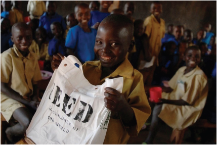 Navidad Solidaria con CLARINS Y FEED Projects Navidad_Solidaria_con_CLARINS_Y_FEED_Projects_03