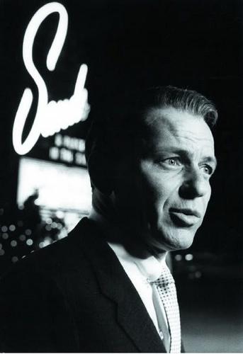 Letal como un solo de Charlie Parker (Javier Márquez Sánchez. 2012) Frank Sinatra como personaje Letal como un solo de Charlie Parker (Javier Márquez Sánchez. 2012) Frank Sinatra como personaje