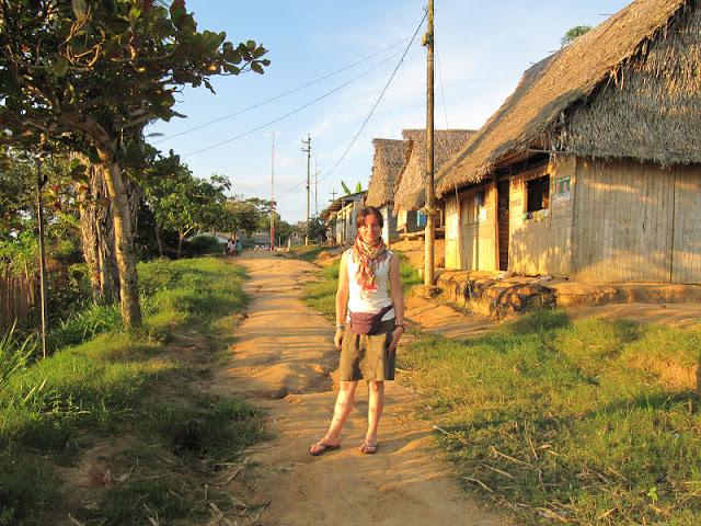 Espejo de las nubes: la laguna Tipishca en Contamana Espejo de las nubes: la laguna Tipishca en Contamana
