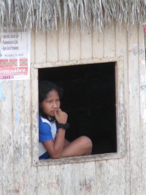 Espejo de las nubes: la laguna Tipishca en Contamana Espejo de las nubes: la laguna Tipishca en Contamana