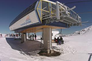 Todo lo necesario para esquiar en Valle Nevado, Chile Todo lo necesario para esquiar en Valle Nevado, Chile