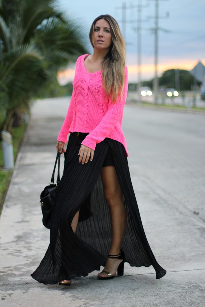 Pleated long skirt Pleated opened skirt blogger