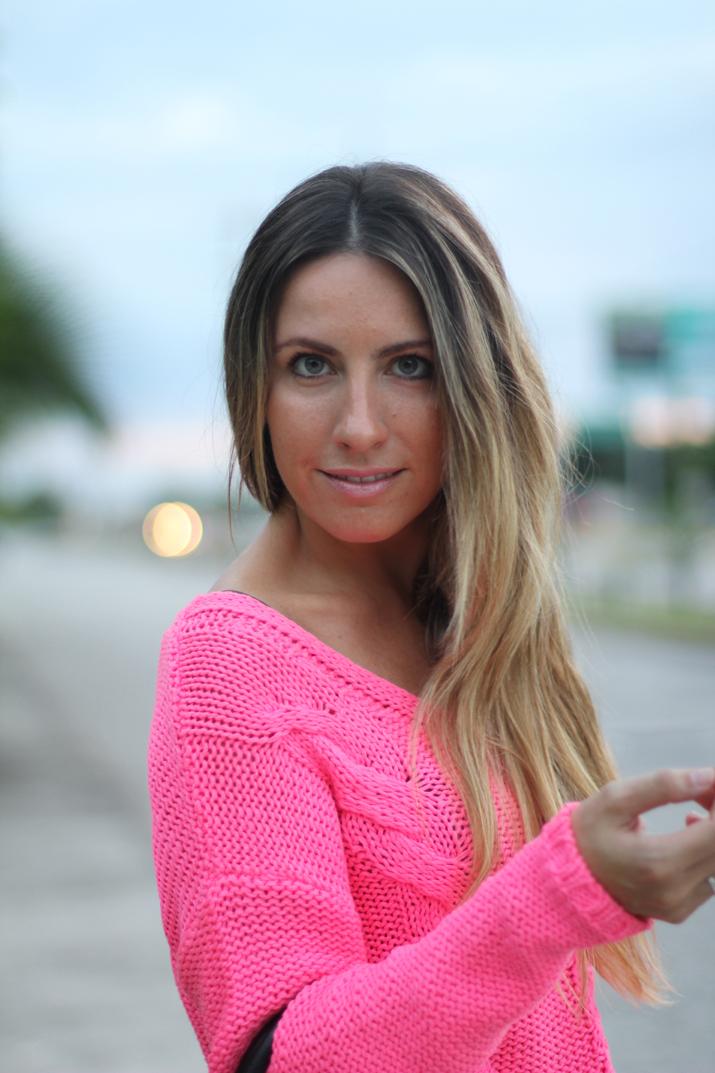 Fuchsia jumper Fucsia sweater blogger