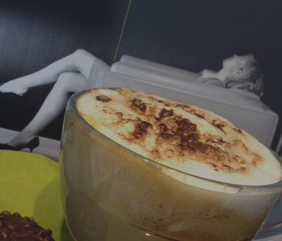 el café con extra de espuma de Mimathé el café con extra de espuma de Mimathé