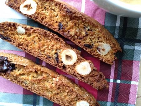 Buen finde Biscotti repostería fácil recetas rápidas para el café recetas postres frutos secos frutas desecadas chocolate recetas delikatissen recetas caseras galletas receta fácil galletas pastas secas chocolate frutos secos pastas para el té pastas para el café pastas caseras receta gastro blog dulces rápidos receta dulces con frutos secos dulces caseros baratos blog con recetas repostería biscotti con avellanas y chocolate biscotti