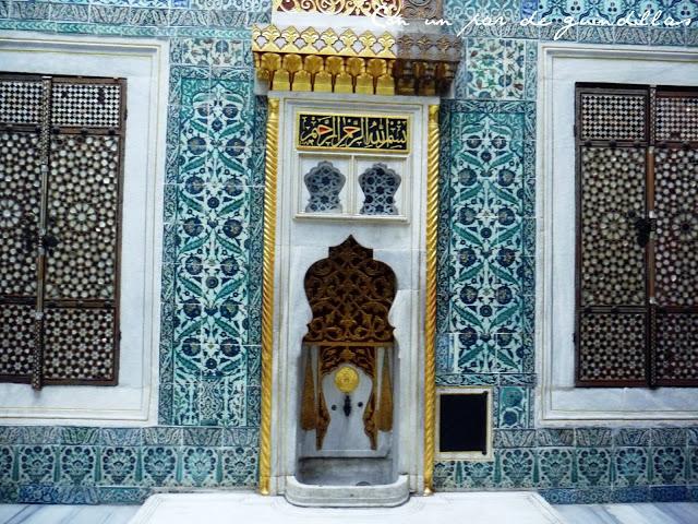 Fuente en el harén de Topkapi haren-topkapi-fuente