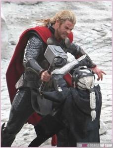 Chris Hemsworth habla sobre Thor: El Mundo Oscuro y su “elemento vikingo”