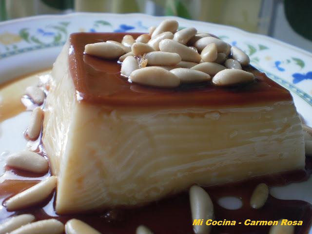 FLAN DE PIÑONES Y MIEL