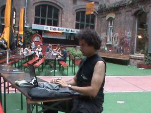 Trabajando en el WUK LAS BICICLETAS SON PARA EL VERANO