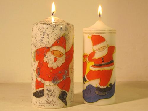 Velas blancas decoradas con motivos de servilleta y purpurina Tutorial DIY velas adornos navideños navidad con decoupage