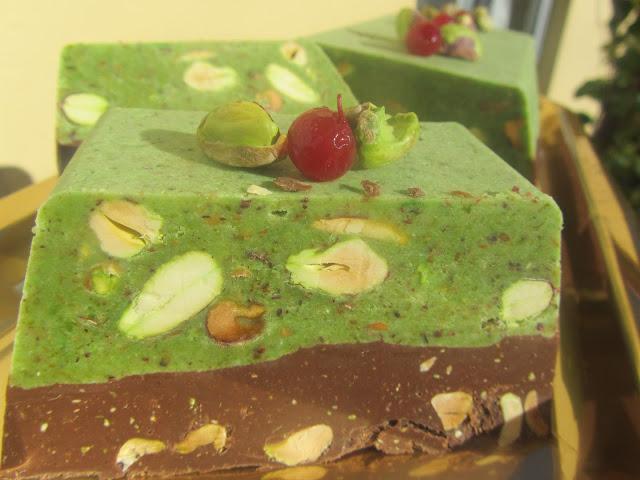 Turrón de pistachos (2 versiones)