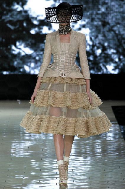 Pret a Porter - S/S 2013 Alexander McQueen