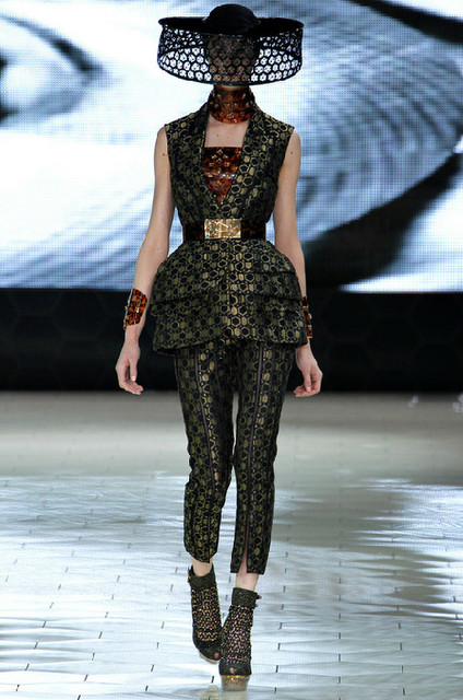 Pret a Porter - S/S 2013 Alexander McQueen