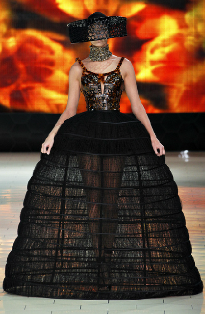 Pret a Porter - S/S 2013 Alexander McQueen