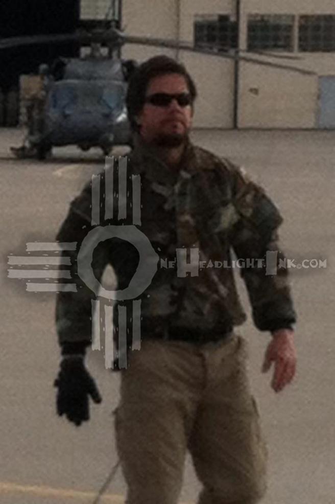 Posters e imágenes de Stoker,Charles Swan III,Iron Man 3,Monsters University,Side Effects y más http://i1177.photobucket.com/albums/x352/Vescine/Imagenes3/lone-survivor-mark-wahlberg.jpg