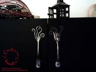 Hermosos elementos decorativos con el reciclaje de tenedores y cucharas