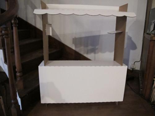 Juguete de cartón de Cartoones.es Tienda tenderete de cartón DIY juguete niños