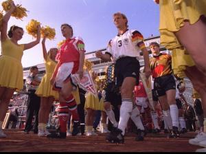 EURO 92: Dinamarca, la invitada inesperada DENMARK V GERMANY PLAYERS WALK O