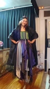 inna Juego de improvisaciones para la fiesta de graduación.