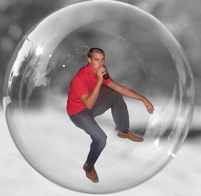 ¿Mejor solo que mal conectado? http://perfiles.files.wordpress.com/2010/02/burbuja_by_mzorotov1.jpg