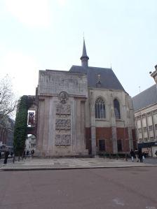 Lille y su Marché de Nöel Monumento a los soldados caidos lille