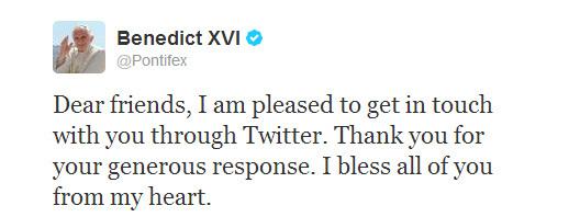 El primer tweet del Papa Tweet Papa English